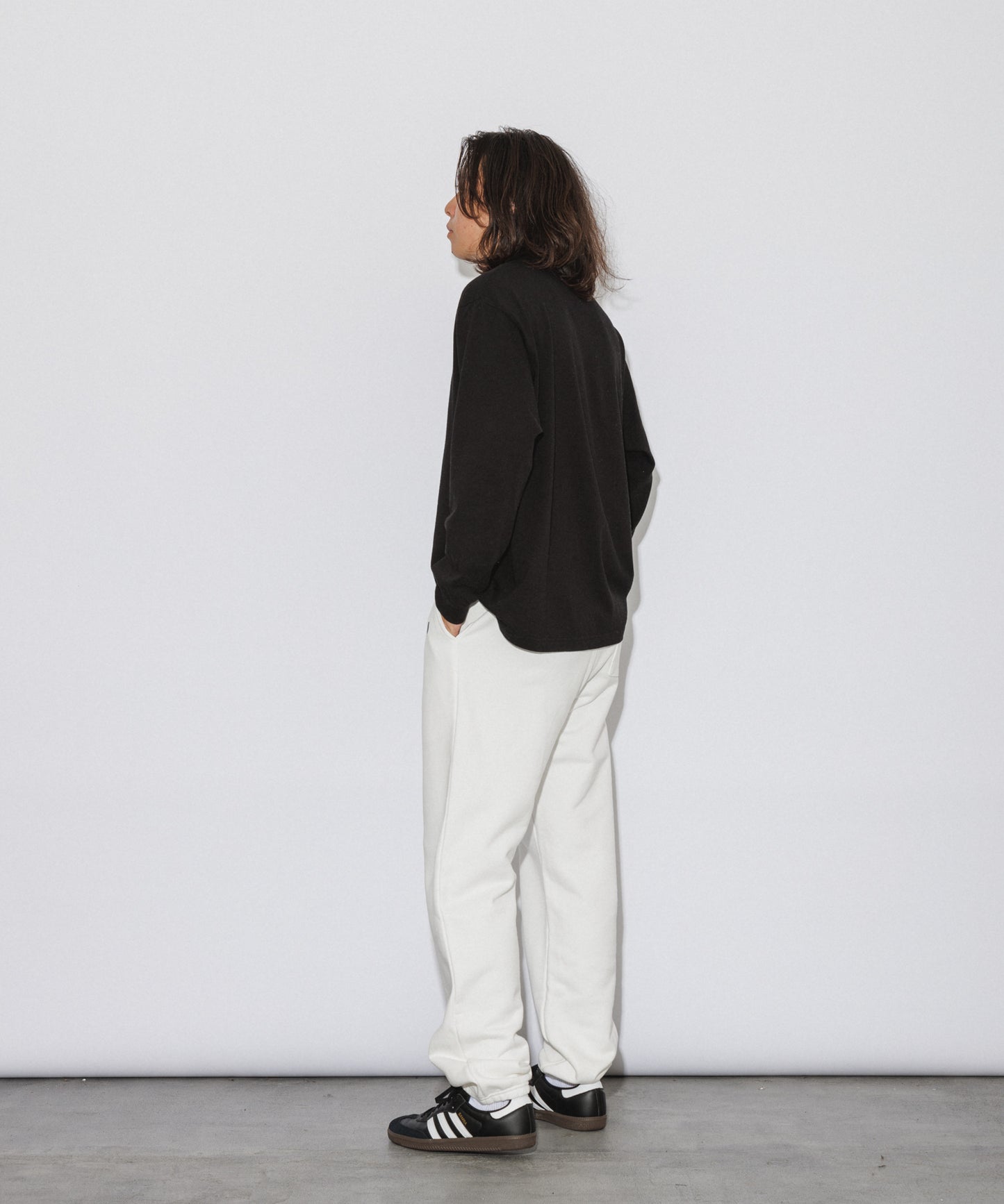 Logo Heavy Sweatpants / WHITE