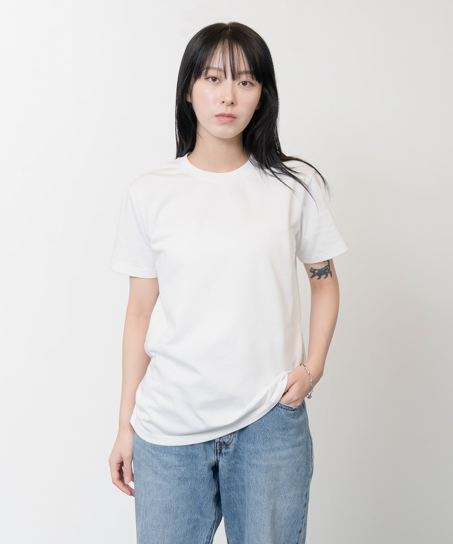 Women’s Heavy Crewneck T-Shirt / WHITE