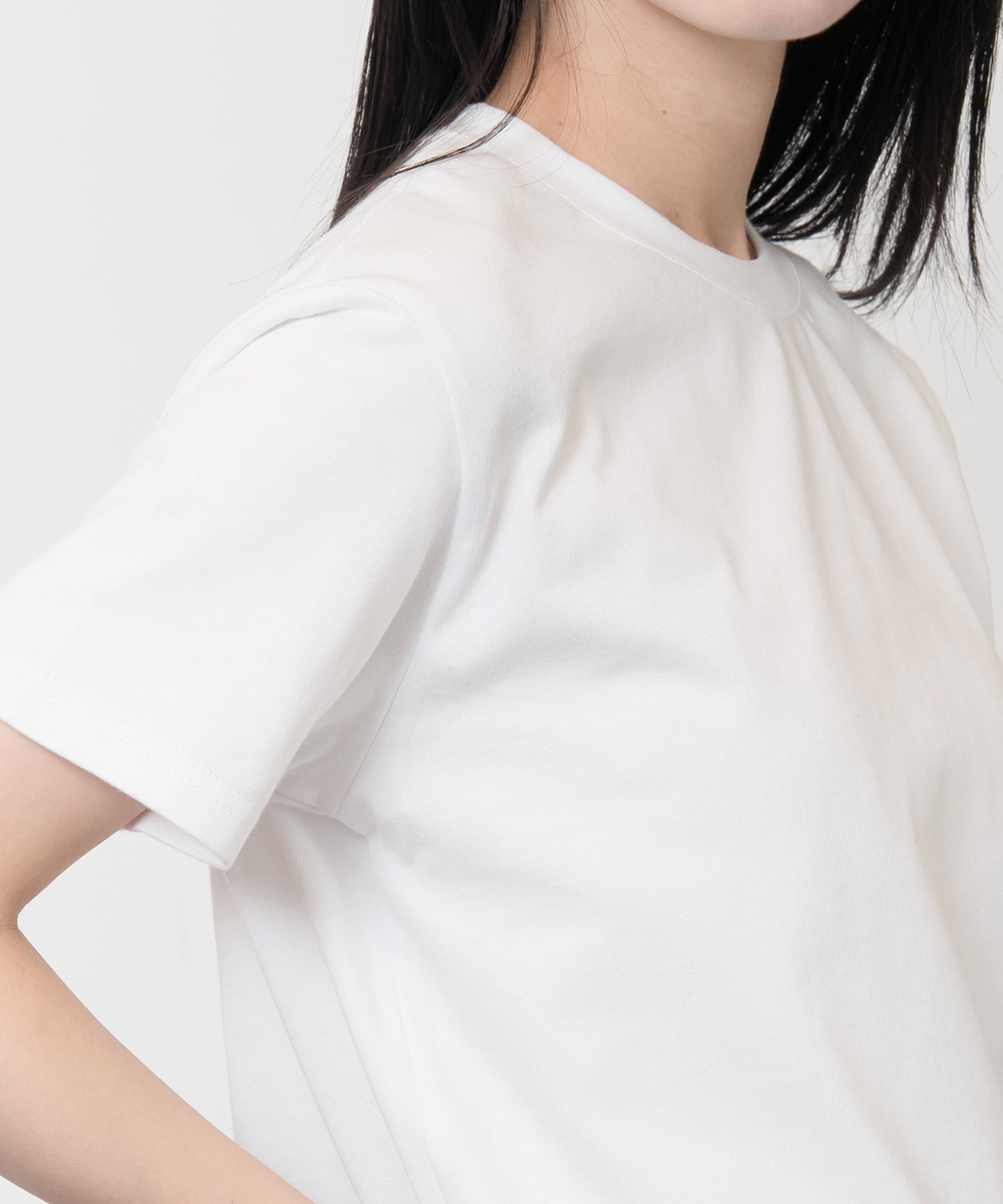 Women’s Heavy Crewneck T-Shirt / WHITE