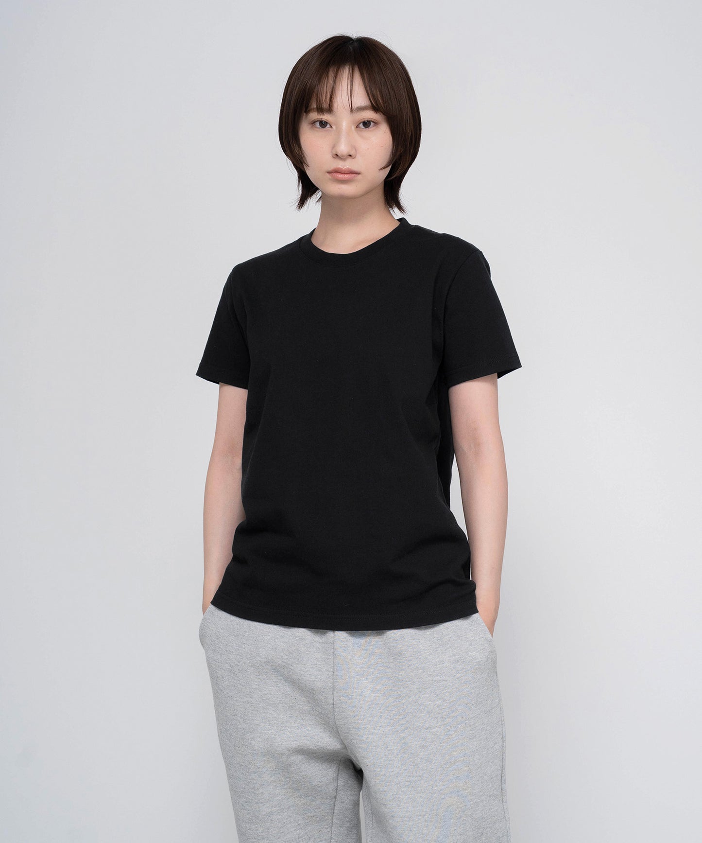 Women’s Heavy Crewneck T-Shirt / BLACK