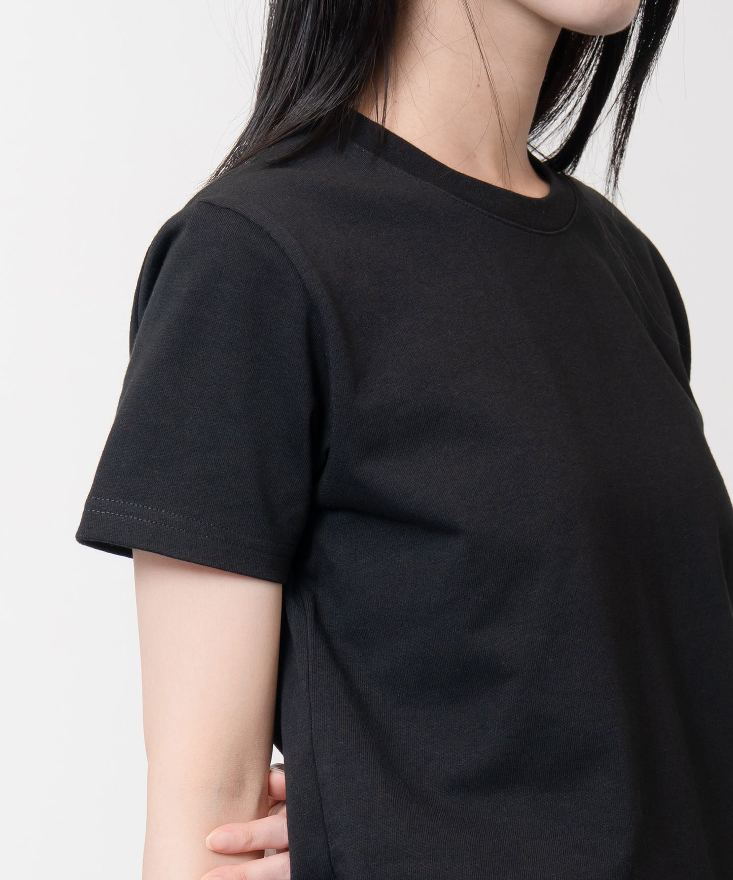 Women’s Heavy Crewneck T-Shirt / BLACK