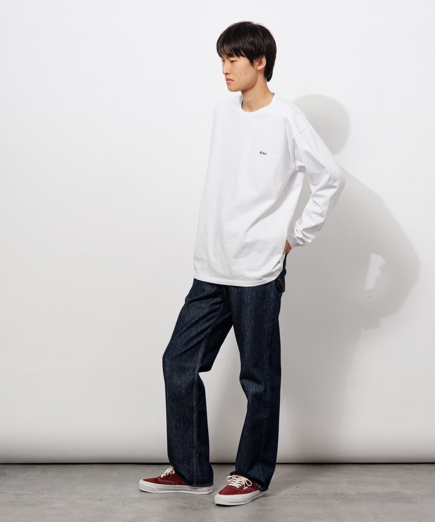 Small Logo Heavy Crewneck Long Sleeve T-Shirt / WHITE