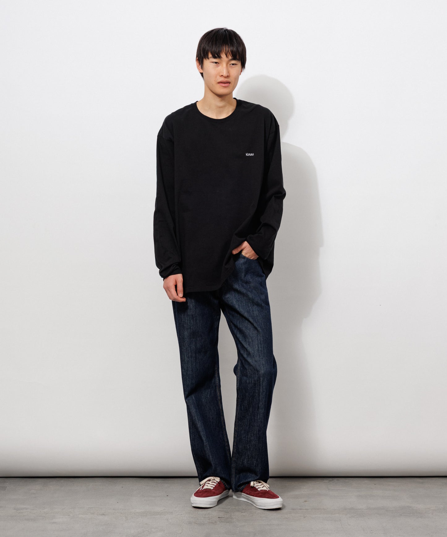 Small Logo Heavy Crewneck Long Sleeve T-Shirt / BLACK