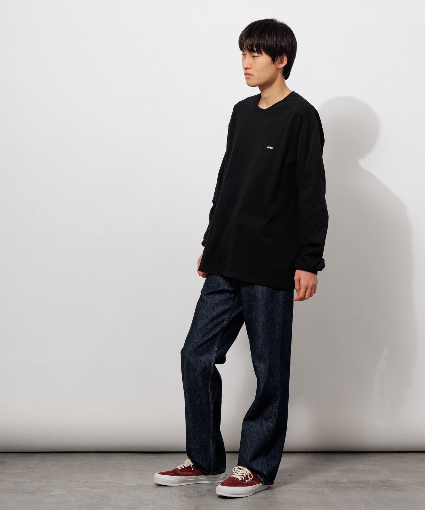 Small Logo Heavy Crewneck Long Sleeve T-Shirt / BLACK