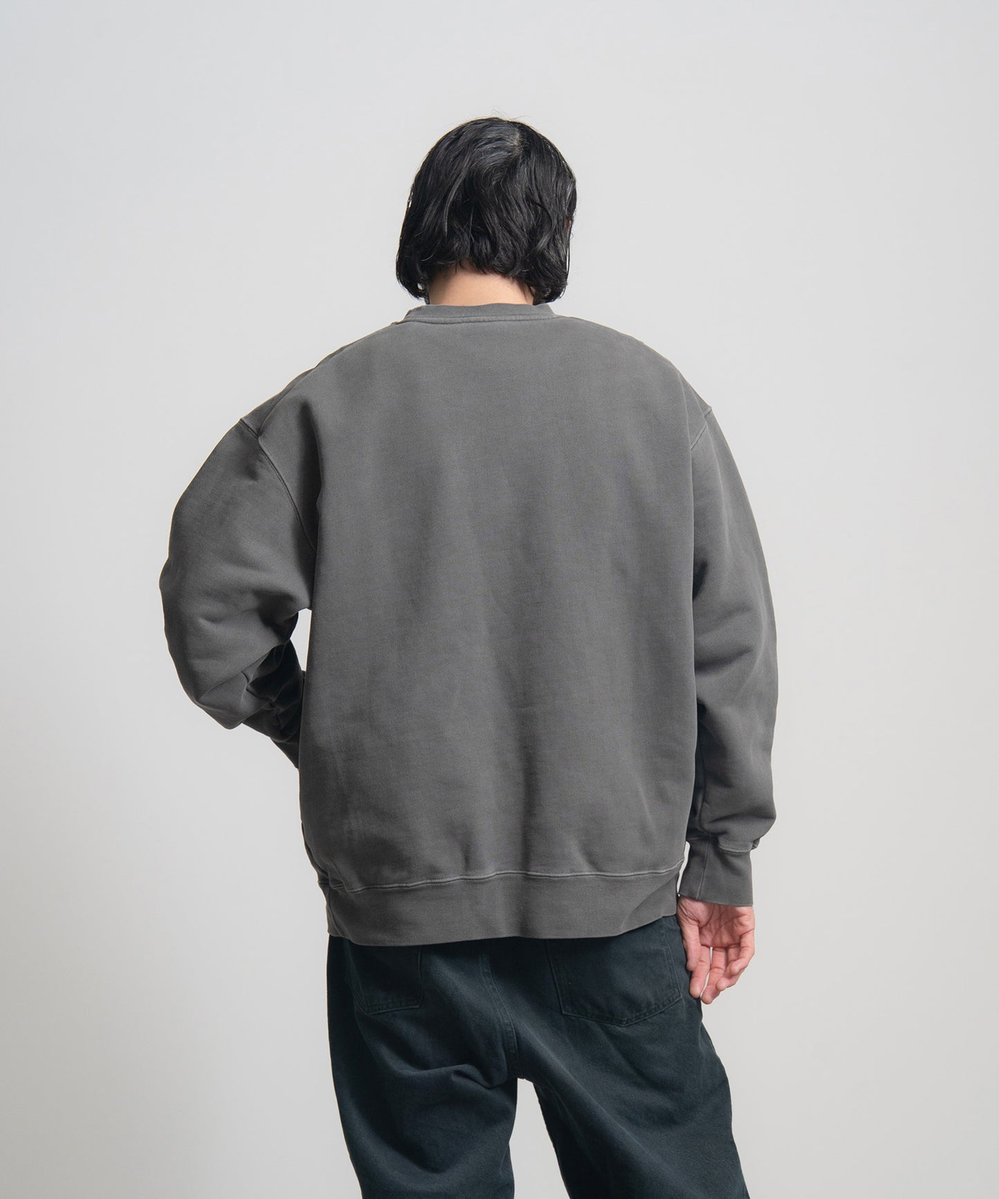 Heavy Pigment Dye Sweatshirt / BLACK