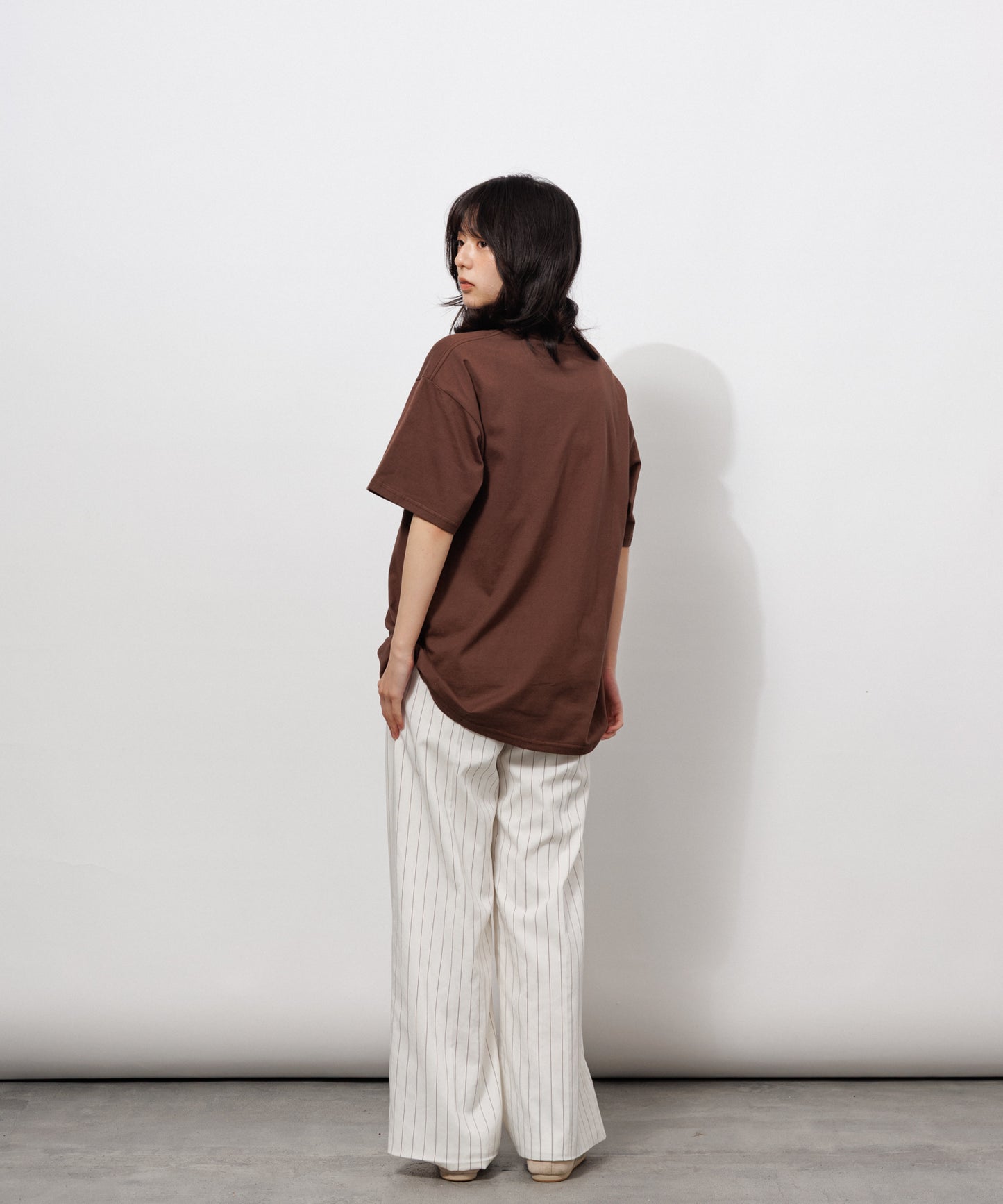 Basic Crewneck T-Shirt / BROWN