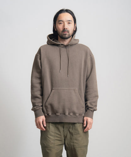 Heavy Hooded Pigment Dye Sweatshirt / BROWN